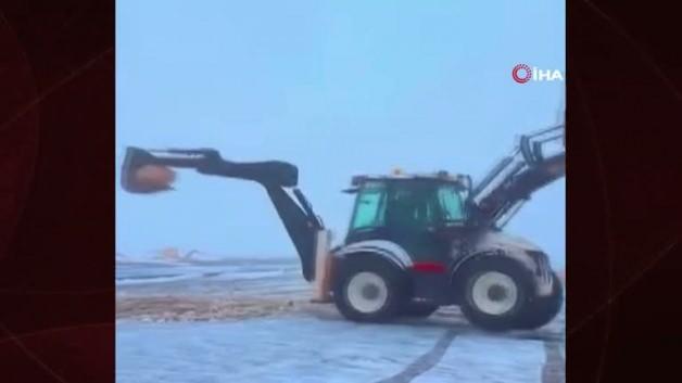 Diyarbakır’da Kepçe Operatöründen Şaşırtıcı Drift Gösterisi