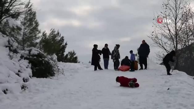 Adana’da Kar Sürprizi: Horzum Yaylası Beyaz Örtüyle Kaplandı