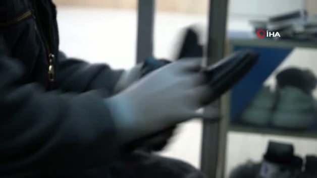 Ayakkabı Ustaları Kaybolan Meslekler Arasında Yerini Alıyor