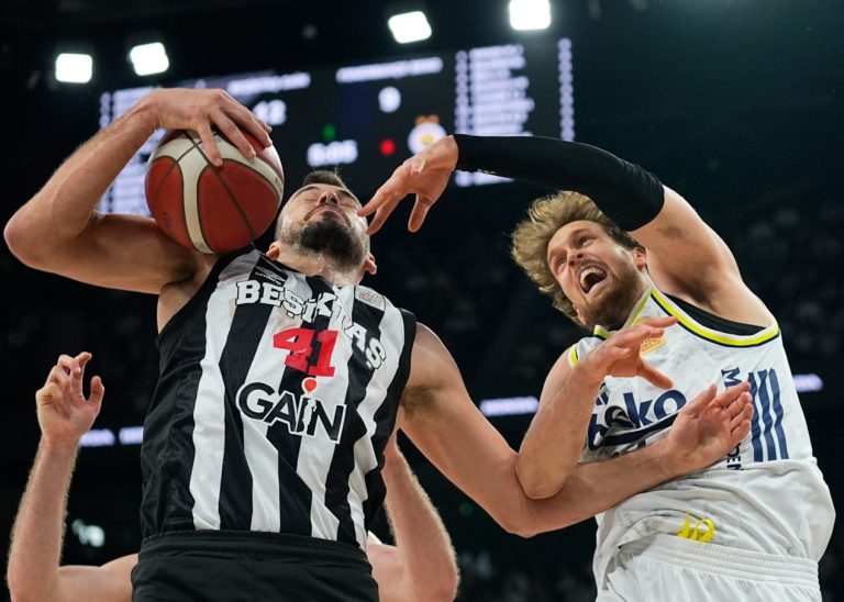 Fenerbahçe Beko’dan Beşiktaş GAİN’e Karşı Farklı Galibiyet: Ligdeki Liderlik Takibi Sürüyor